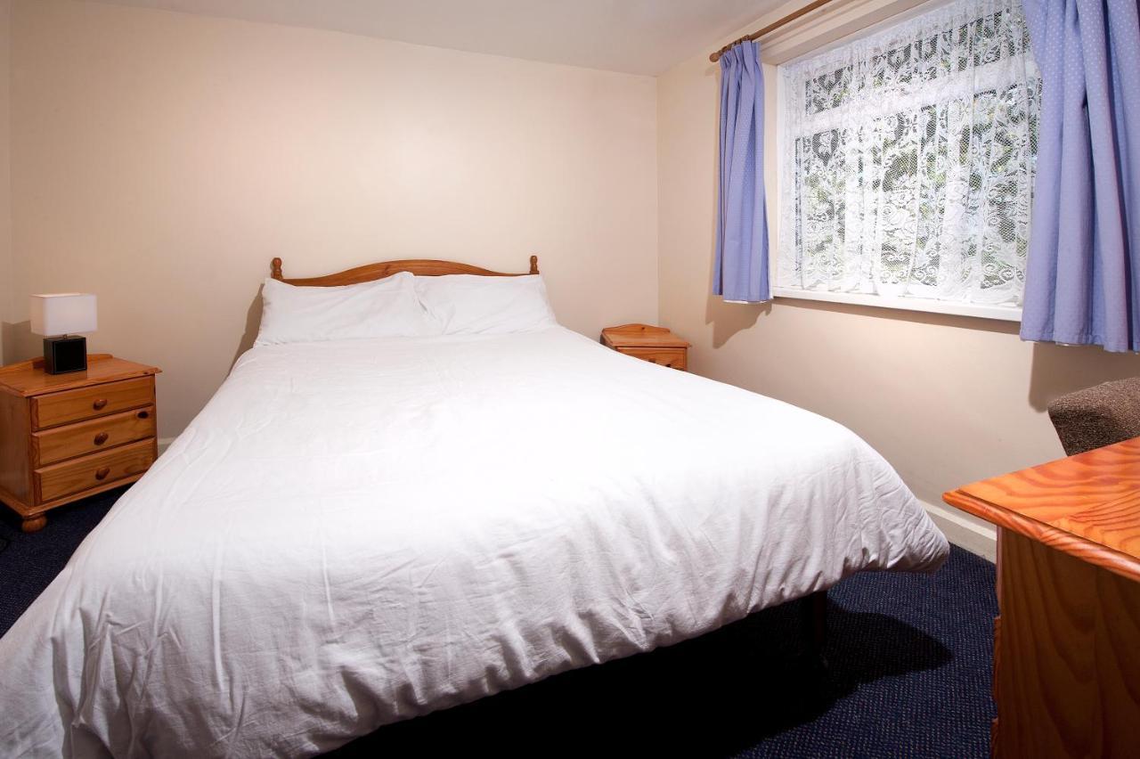 Trelawne Manor Holiday Park 西卢港 外观 照片