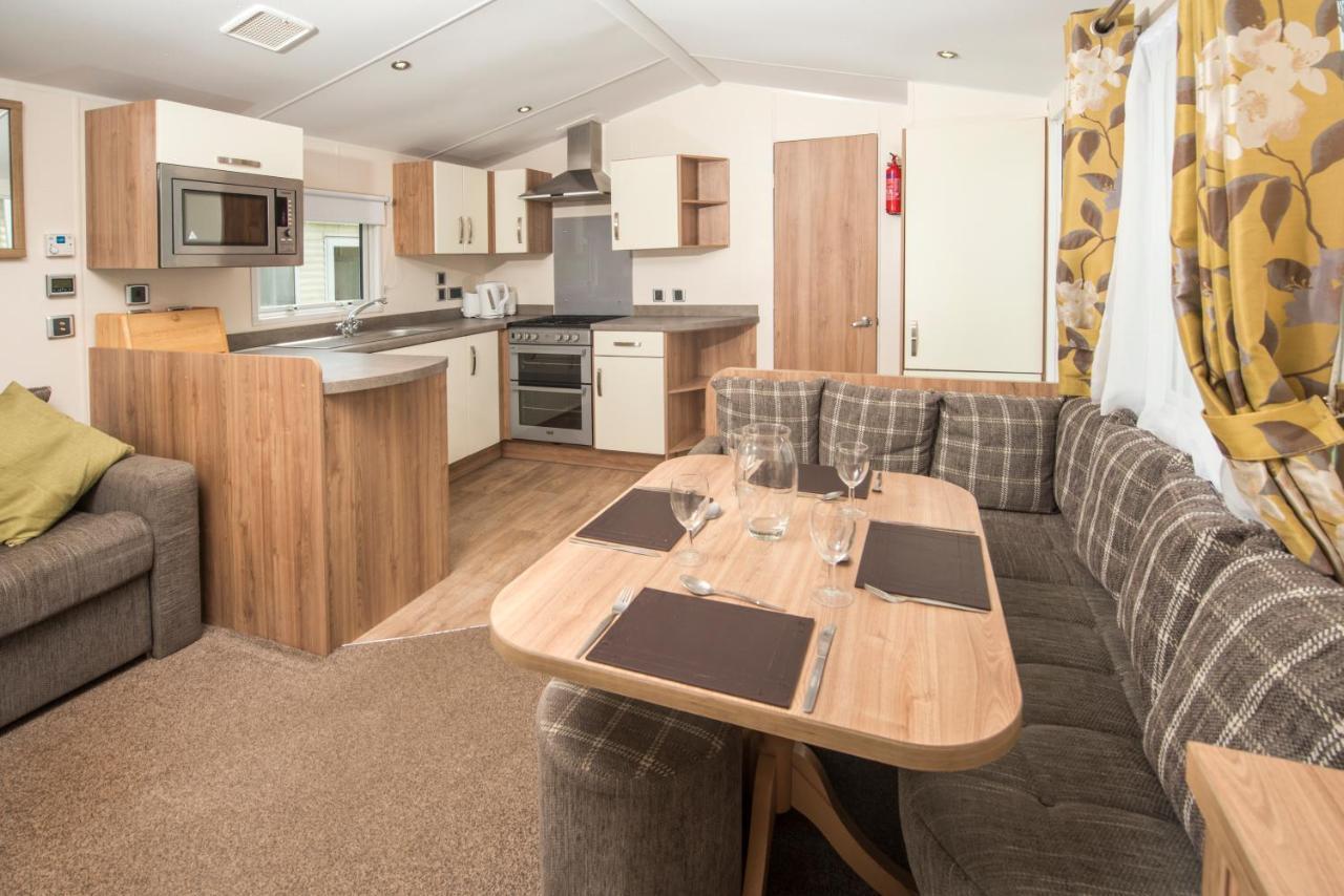 Trelawne Manor Holiday Park 西卢港 外观 照片