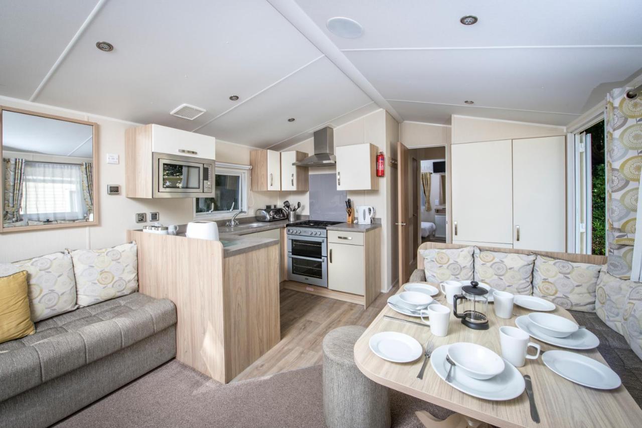 Trelawne Manor Holiday Park 西卢港 外观 照片